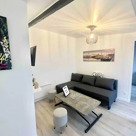 2-4 Personnes, Proche Paris, 1 Min Du Rer A, Evasion Urbaine Appartement